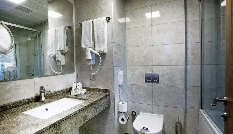 هتل بست وسترن پریمیر کارشیاکا ازمیر